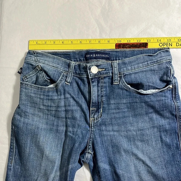 ROCK & REPUBLIC Kendall Cropped Denim Blue Sz 10 - Picture 9 of 10